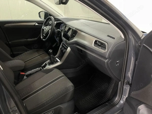 Volkswagen T-Roc - imagine 9