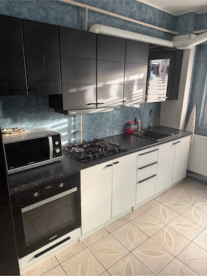 Vand apartament 3 camere, confort 1 - imagine 4