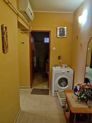 Vând apartament 2 camere decomandat zona Vidin  - imagine 9