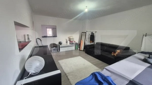 Apartament cu 3 camere de vanzare, 75.77 mp, in Carpati 2