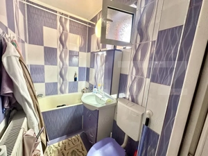 Apartament cu 2 camere, baie cu geam, etaj 3, zona Cetate - imagine 6