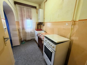 Apartament cu 3 camere, 47mp, etaj intermediar, Cugir - imagine 4