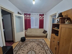 Apartament 2 camere, 32 mp – zona Decebal - imagine 2