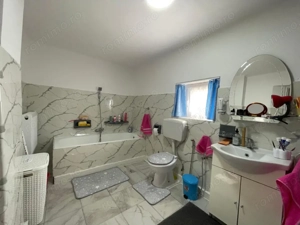 CASA in Seini Ideală pentru cei care caută liniște, spațiu și confort modern! - imagine 15