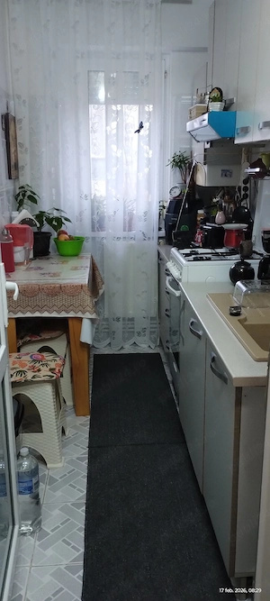 Vând apartament semidecomandat 2 camere 