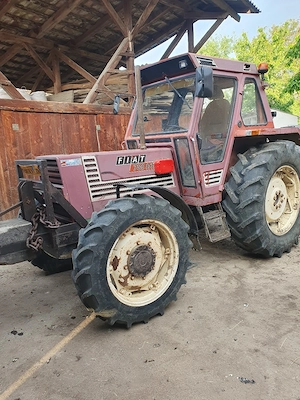 vând tractor Fiat 780 dt