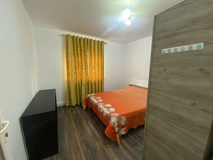 Apartament 2 camere, decomandat, Et 1 zona C5 langa liceul Pedagogic. - imagine 4
