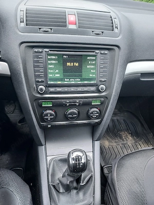 skoda octavia 2, 1.6 benzina  - imagine 7