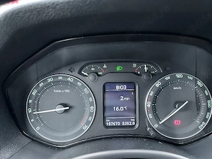 skoda octavia 2, 1.6 benzina  - imagine 3