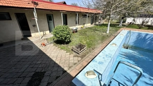 Casă spațioasă, complet mobilată, cu piscină si panouri fotovoltaice in Uroi  - imagine 18