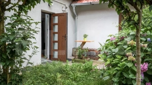 Apartament cu  2 camere, curte, 50 mp | Piața Cipariu, Negociabil