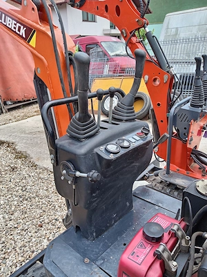 Miniexcavatoare NOI 1000 kg - 1200 kg  - imagine 8