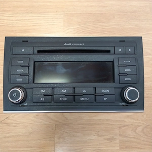Audi Concert EU B7 Radio 8E0035186AK BVX   Original OEM   Deblocat   De Vanzare