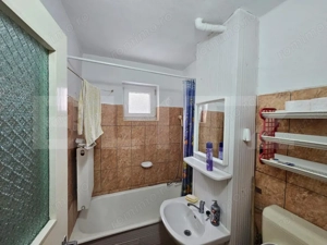 Apartament 2 camere, mobilat și utilat, etaj 3/4 – zonă liniștită, Cugir - imagine 6
