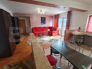 Apartament 2 camere, mobilat, parcare, zona Centrala Gilau - imagine 2