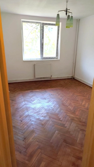 Vand apartament 3 camere Alexandria - imagine 2