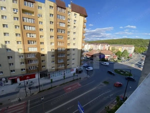 Apartament cu 2 camere, decomandat, etaj 6, cu lift, zona HAN/Spitalul Judetean - imagine 7