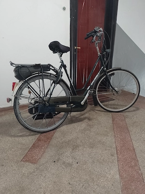 Vand bicicleta cu motor cu benzina SACHS