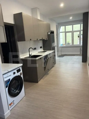 Apartament ultracentral de vanzare  – lângă parc  - imagine 3