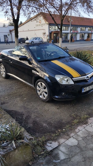 Vând Opel Tigra an 2009 1200  negociabil 