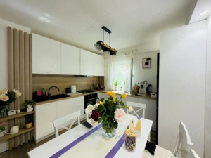 Apartament 3 camere, decomandat, etaj 1, zona Aradului 