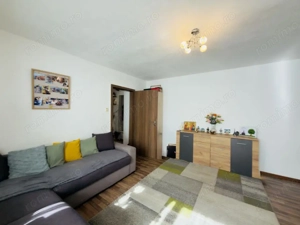 Apartament 3 camere, decomandat, etaj 1, zona Aradului  - imagine 14