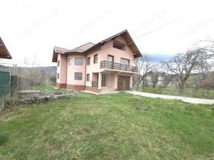 Vilă Premium P+1 în Buciumen – Spațiu, Eleganță și Natură (Lângă Hanul din Meri)
