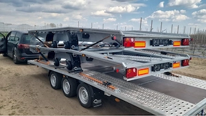 inchiriez platforme 4.5 m 2000 2700kg 