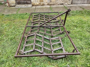 Grapă pentru tractor. 