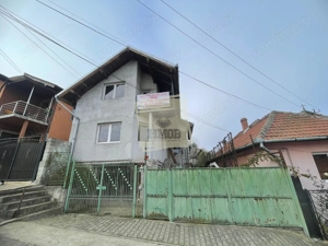 Casa individuala cu 6 camere si 3 bai si 1413 mp teren in Blaj