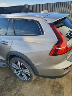 Volvo V60 Cross Country 2018 - 2023 20 d euro 6 cod motor D4204T14 - imagine 2