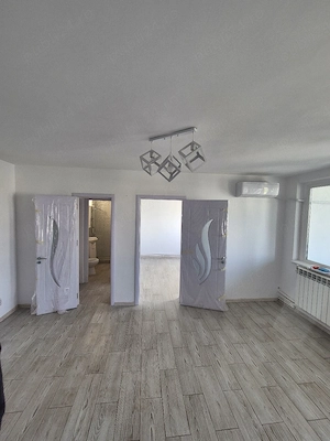 Vand apartament 2 camere  - imagine 6