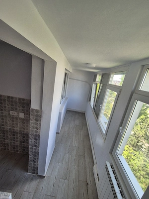 Vand apartament 2 camere  - imagine 10