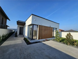 Casa individuala - finalizata - design modern - curte amenejata