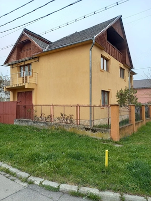 Vând casă cu etaj in Satu Mare - imagine 2