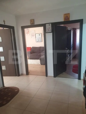 Apartament 3 camere, decomandat, loc de parcare + boxa - Valea Adanca - imagine 2