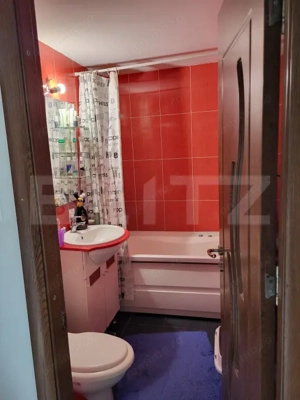 Apartament 3 camere, 67 mp, zona Nicolina - imagine 13