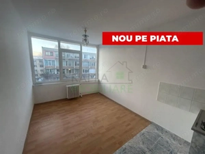 Garsoniera tip Cameră Tractorul, etaj intermediar