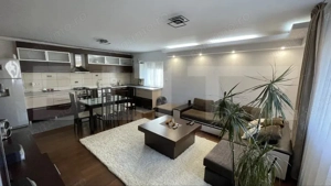 Apartament 2 camere, 50mp, parcare inclusă, balcon, Zona Eroilor