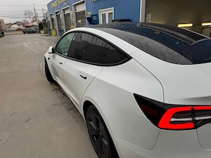 Tesla Model 3 Long Range AWD - imagine 5
