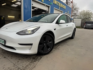 Tesla Model 3 Long Range AWD - imagine 7