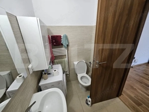 Apartament semidecomandat cu 2 camere, mobilat si utilat, parcare, zona Terra - imagine 8