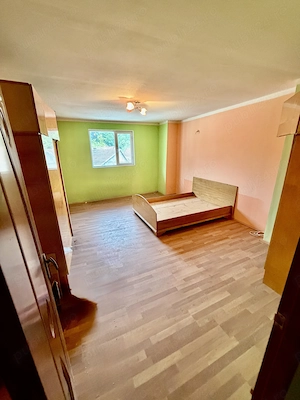 Imobil mixt: locuință + spații comerciale | Reșița | 556 mp - imagine 4