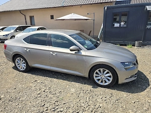 Skoda Superb 2.0tdi  - imagine 4