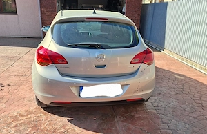 Vând Opel Astra J 2010, motor 1.7CDTI diesel,1686cmc,110CP - imagine 2