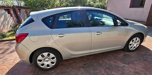 Vând Opel Astra J 2010, motor 1.7CDTI diesel,1686cmc,110CP - imagine 4