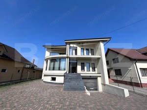 Casa de vanzare D+P+1, zona Dedeman, Bistrița