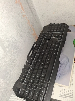 vand xbox one s cu controlar,volan pedale originale de xbox si tastaura miria si dif jocuri