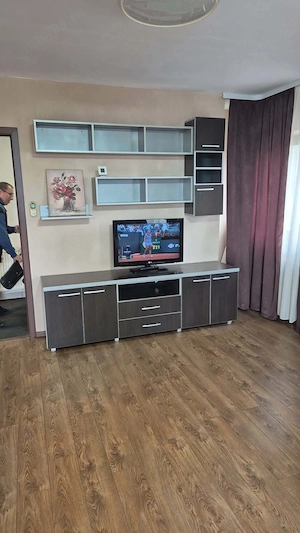 Inchiriere apart 2 camere Vitan - imagine 3