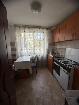 Apartament cu 2 camere, 47 mp, zona Policlinica, - imagine 3